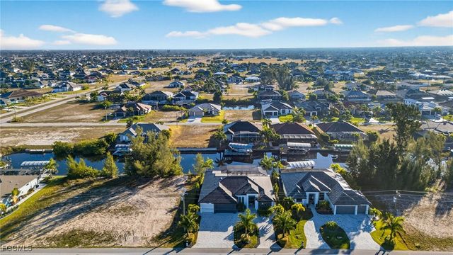 719 Old Burnt Store RD N, Cape Coral, FL 33993