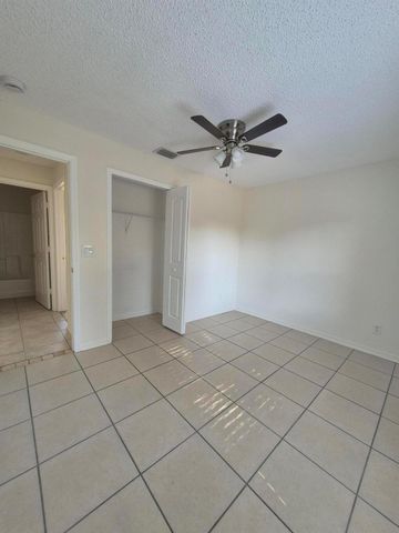 1042 Lava Street SE, Palm Bay, FL 32909