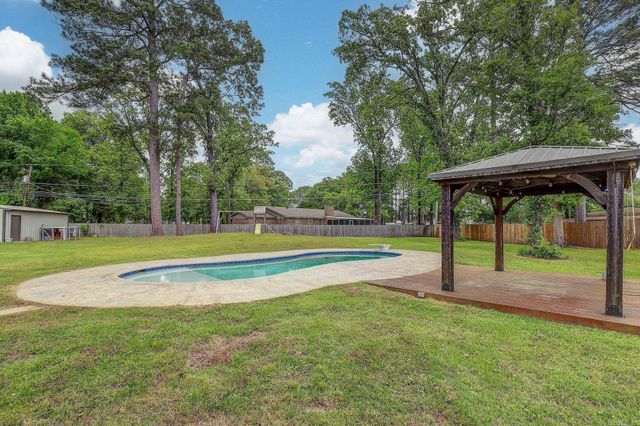 5816 Turtle Creek Drive, Texarkana, TX 75503