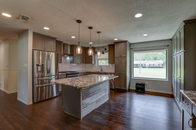 5816 Turtle Creek Drive, Texarkana, TX 75503