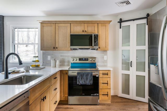 106 Howard Drive, Lynchburg, VA 24503