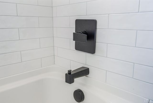 106 Howard Drive, Lynchburg, VA 24503