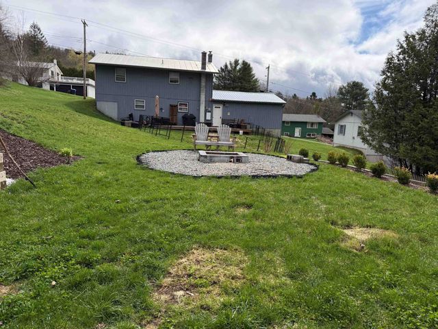 17 Cano Drive, Barre Town, VT 05641