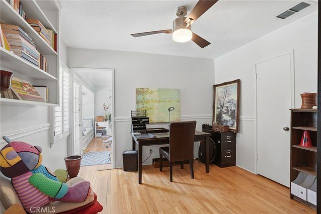 227 El Cerrito, Bakersfield, CA 93305