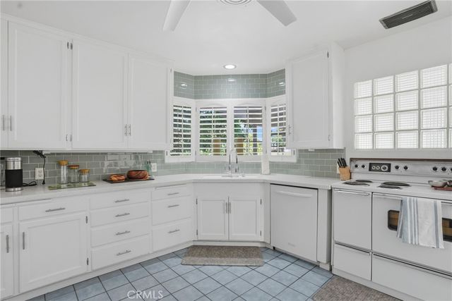 227 El Cerrito, Bakersfield, CA 93305