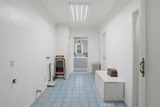 227 El Cerrito, Bakersfield, CA 93305