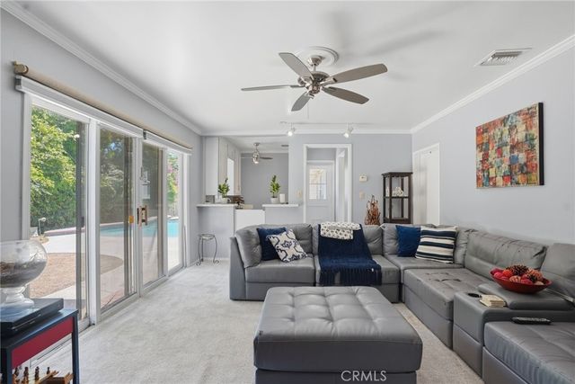 227 El Cerrito, Bakersfield, CA 93305