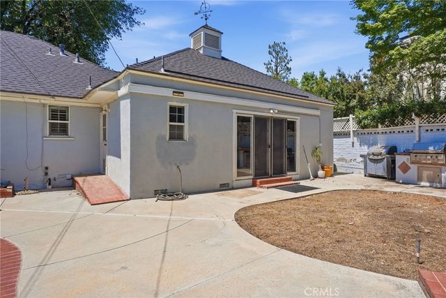 227 El Cerrito, Bakersfield, CA 93305