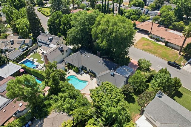 227 El Cerrito, Bakersfield, CA 93305
