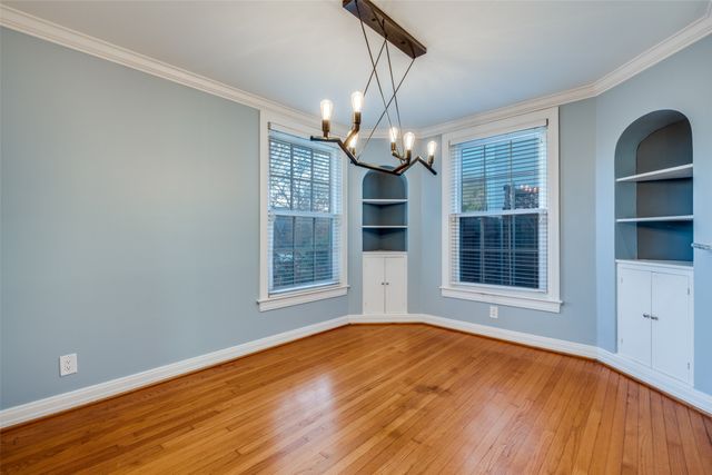 818 Valencia Street, Dallas, TX 75223