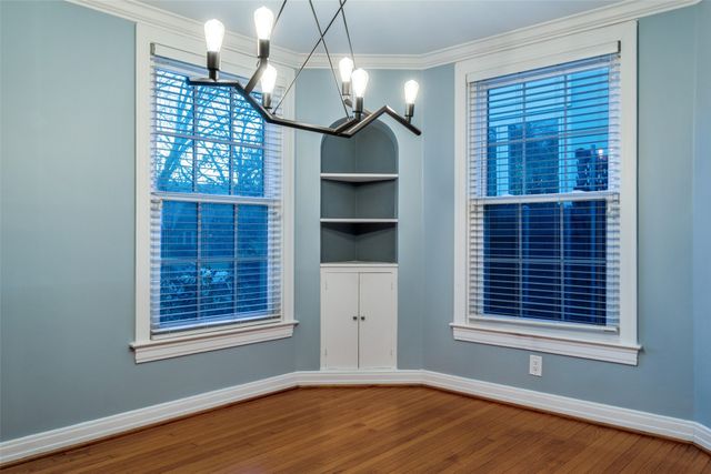 818 Valencia Street, Dallas, TX 75223