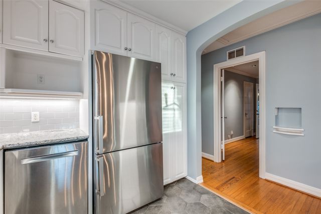 818 Valencia Street, Dallas, TX 75223