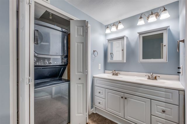 818 Valencia Street, Dallas, TX 75223