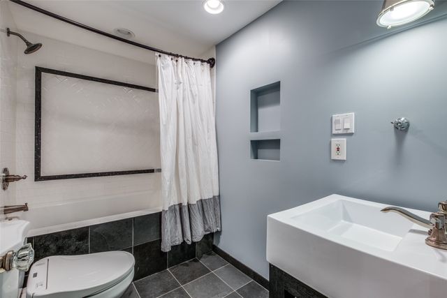 818 Valencia Street, Dallas, TX 75223