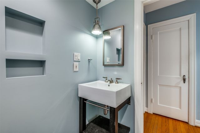 818 Valencia Street, Dallas, TX 75223