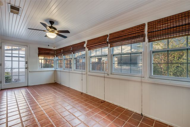 818 Valencia Street, Dallas, TX 75223