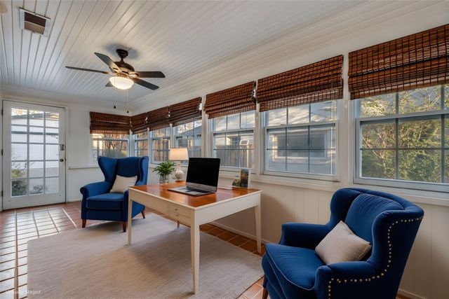 818 Valencia Street, Dallas, TX 75223