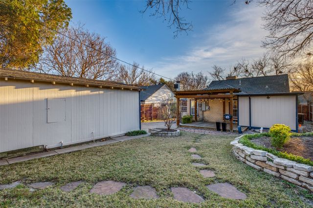 818 Valencia Street, Dallas, TX 75223