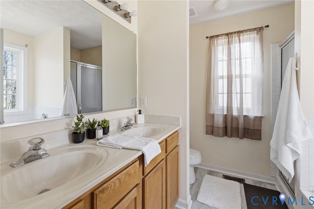 504 Gloucester Dr, Ruther Glen, VA 22546