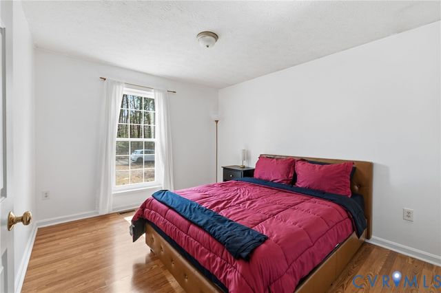 504 Gloucester Dr, Ruther Glen, VA 22546