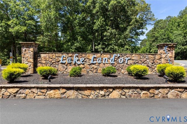 504 Gloucester Dr, Ruther Glen, VA 22546