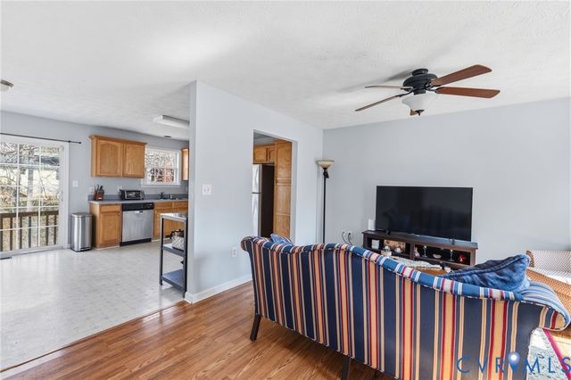 504 Gloucester Dr, Ruther Glen, VA 22546