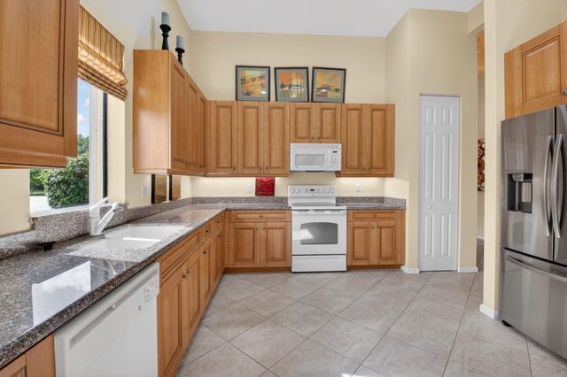 9571 Isles Cay Drive, Delray Beach, FL 33446
