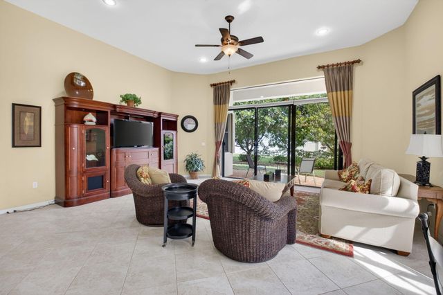 9571 Isles Cay Drive, Delray Beach, FL 33446