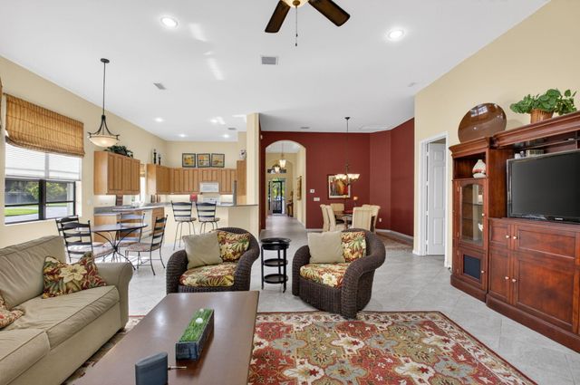 9571 Isles Cay Drive, Delray Beach, FL 33446