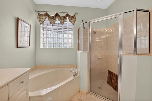 9571 Isles Cay Drive, Delray Beach, FL 33446