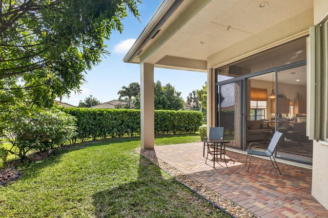 9571 Isles Cay Drive, Delray Beach, FL 33446