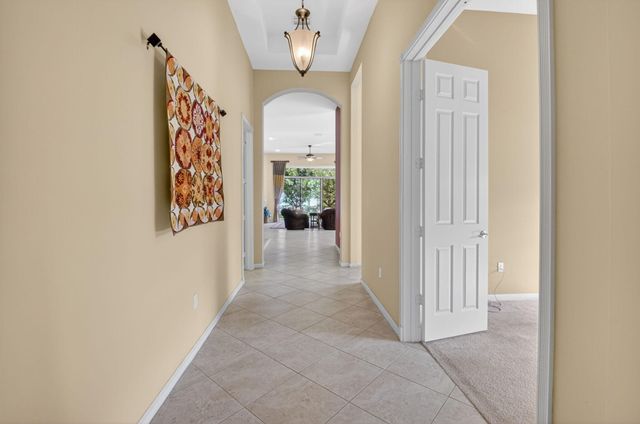 9571 Isles Cay Drive, Delray Beach, FL 33446