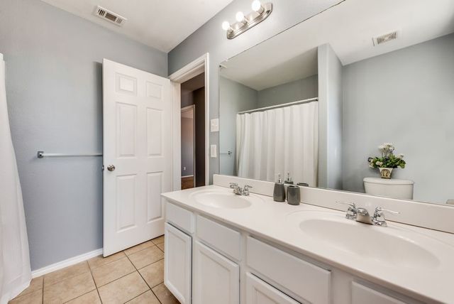 6916 Derbyshire Drive, Fort Worth, TX 76137