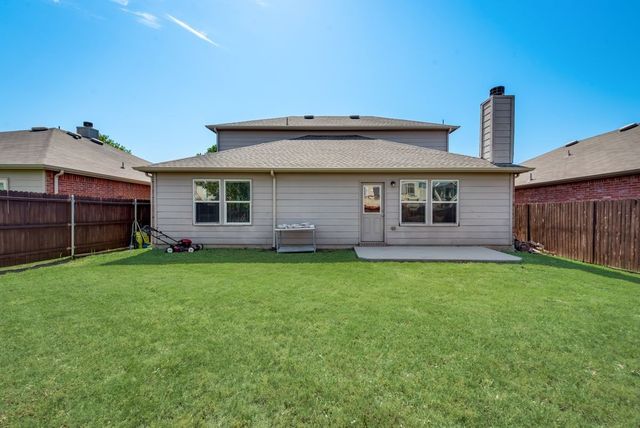 6916 Derbyshire Drive, Fort Worth, TX 76137