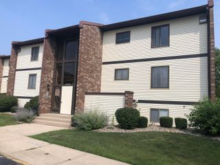 312 Summit Park Court S, Crown Point, IN 46307