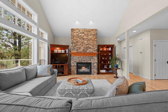 13821 E Bellessa Ln, Spokane Valley, WA 99206