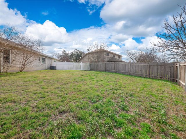 2210 Calumet DR, Harker Heights, TX 76548