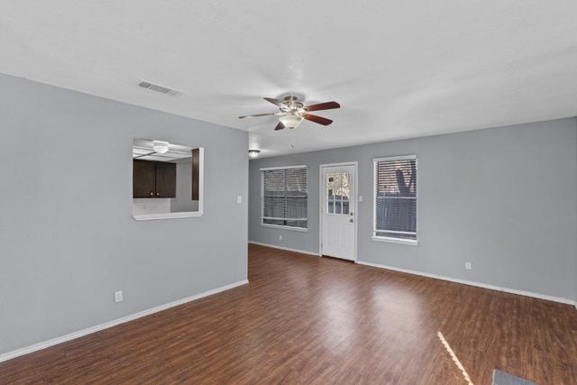 9203 Kempler DR B, Austin, TX 78748