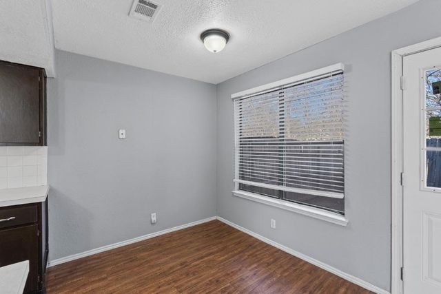 9203 Kempler DR B, Austin, TX 78748