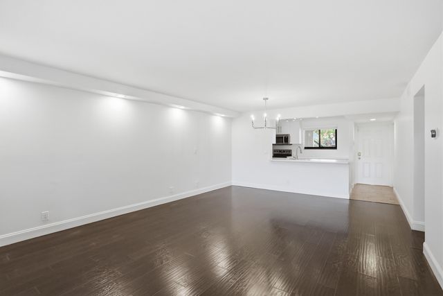 110 NW 70th Street 103, Boca Raton, FL 33487