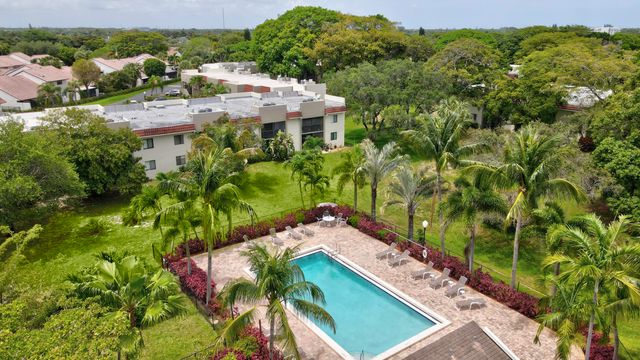 110 NW 70th Street 103, Boca Raton, FL 33487