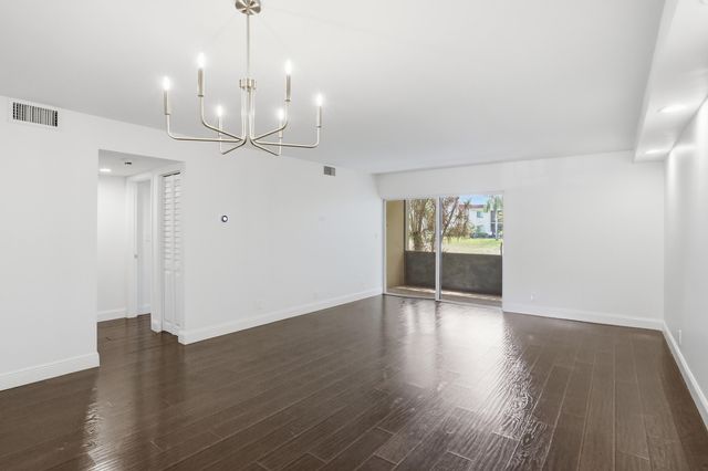 110 NW 70th Street 103, Boca Raton, FL 33487