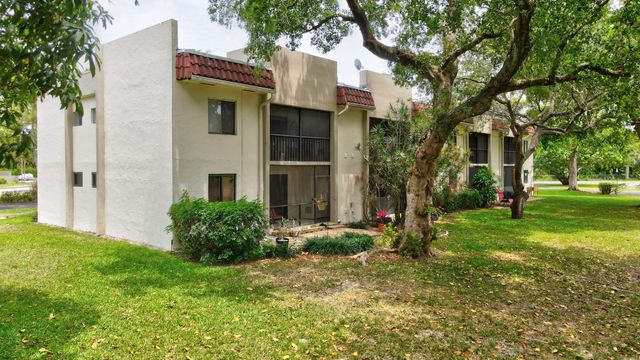 110 NW 70th Street 103, Boca Raton, FL 33487