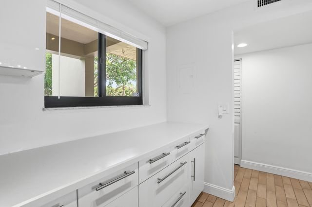 110 NW 70th Street 103, Boca Raton, FL 33487