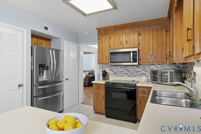 10640 Cliffmore Dr, Henrico, VA 23060