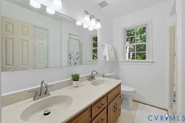 10640 Cliffmore Dr, Henrico, VA 23060