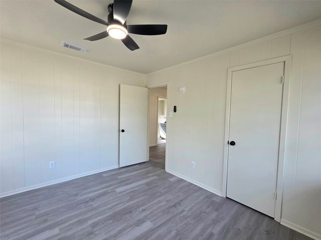 406 E Brazos Street, Groesbeck, TX 76642