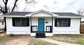 406 E Brazos Street, Groesbeck, TX 76642