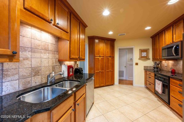 1415 JEAN Court, Jacksonville, FL 32207