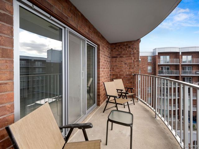 411 S Old Woodward Avenue Unit 925, Birmingham, MI 48009